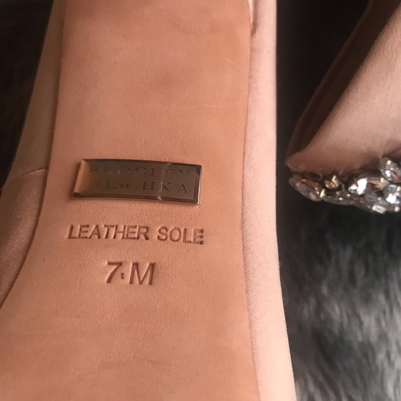 Badgley Mischka Kiara Satin Platform Pump In Latte - Picture 8 of 8